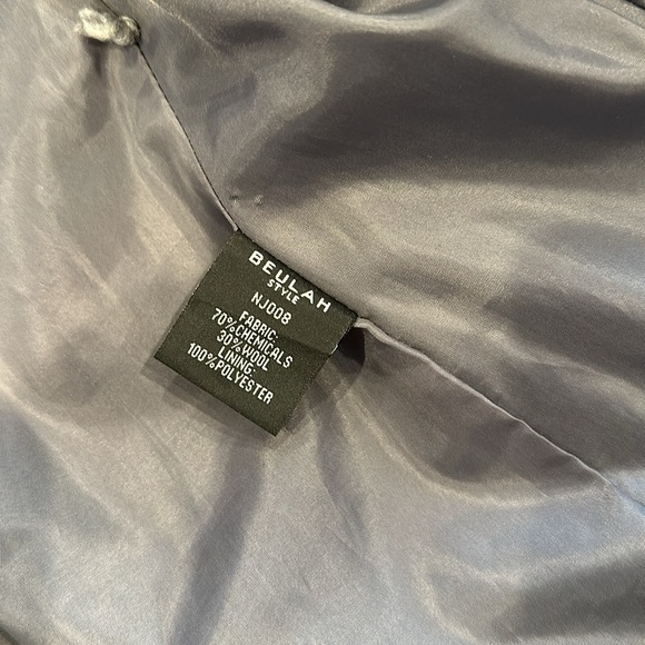 Coat - Picture 6 of 6